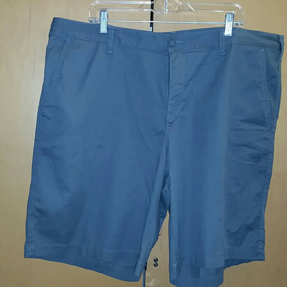 Columbia Men's Shorts. Size 42.